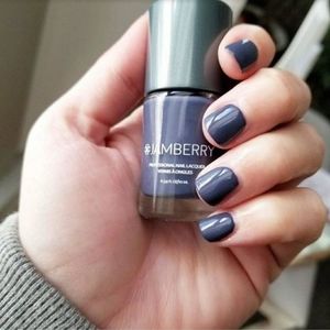 Jamberry Laquer in For the Chase